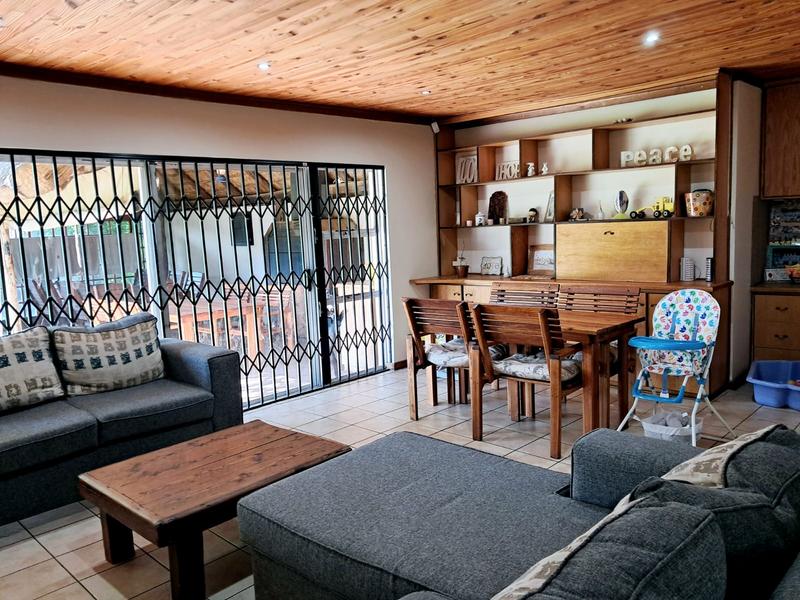 4 Bedroom Property for Sale in Fichardt Park Free State